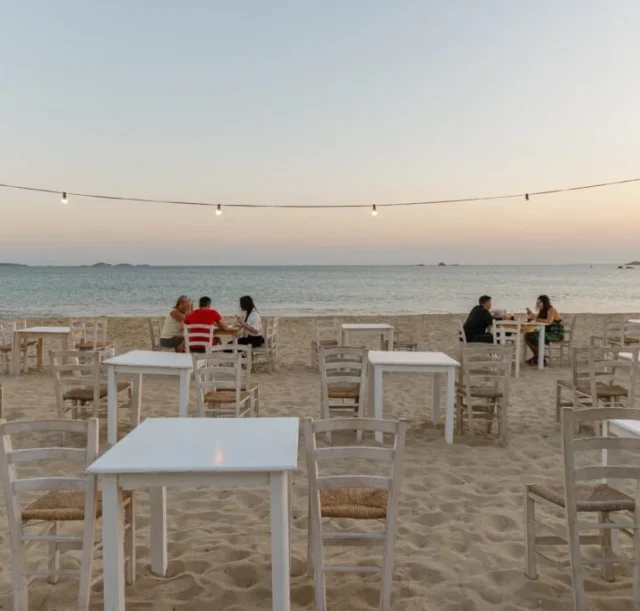 Plaka-Hotel-1-in-Naxos-Riviera-Restaurant1-1024x683-1.webp